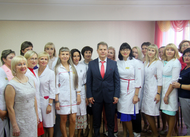 Министр здравоохранения Иркутской области Олег Ярошенко посетил Иркутскую городскую детскую поликлинику №2